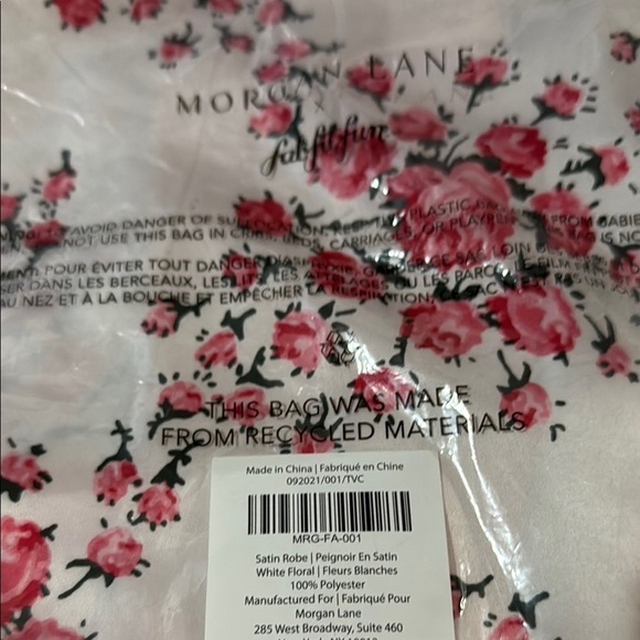 🆕 Morgan Lane Floral Print Women's Robe - Pink and White size S/M NWT - Picture 6 of 8